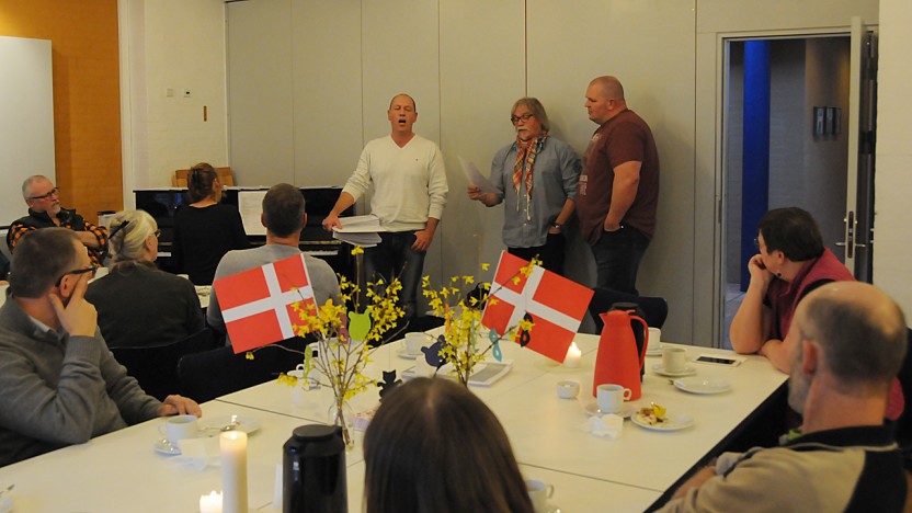 Café Exit Odense fejrer 5-års fødselsdag med sang, lækre lagkager og festmiddag